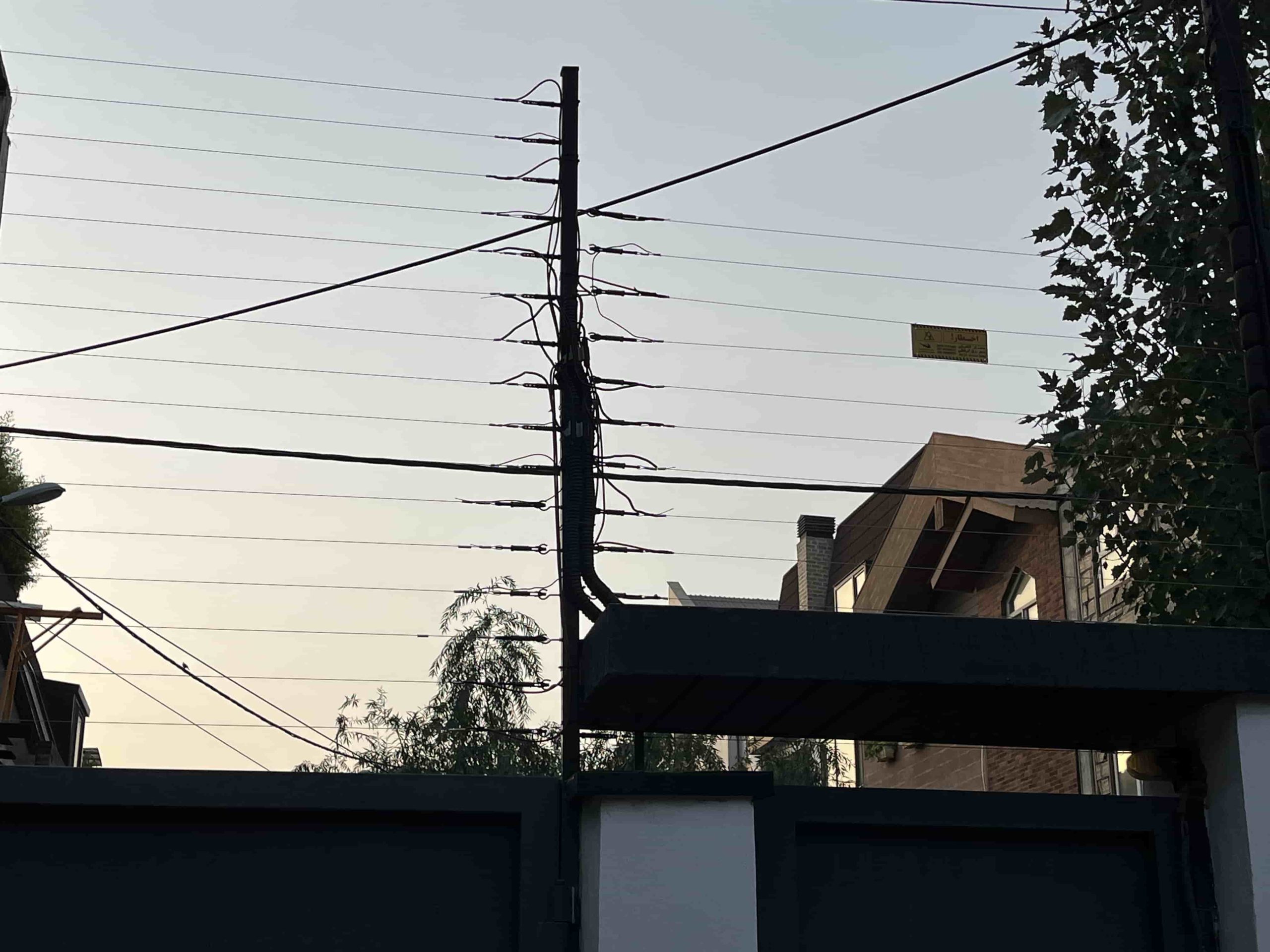 نصب حصار برقی